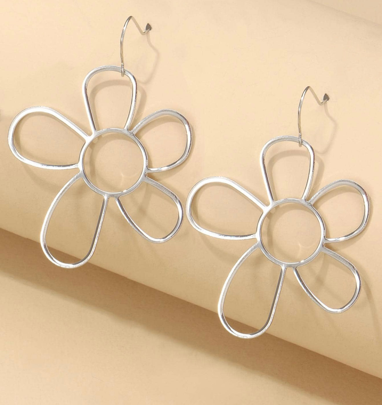 Hollow Out Flower Dangle