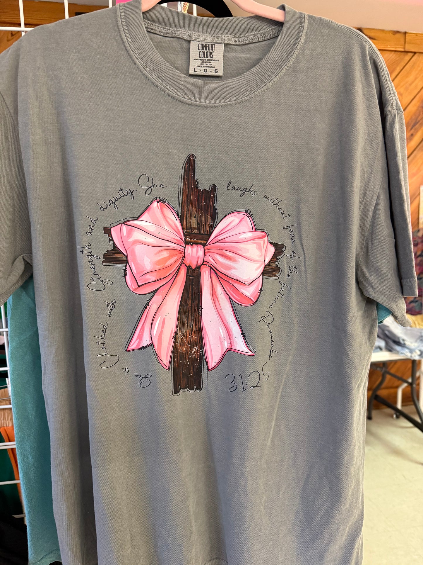 Clothes with Strength and Dignity