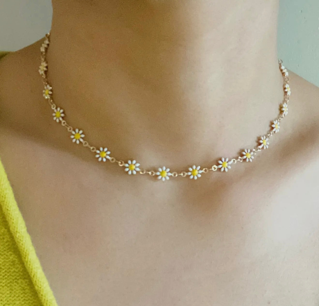 All Around Daisy Necklace