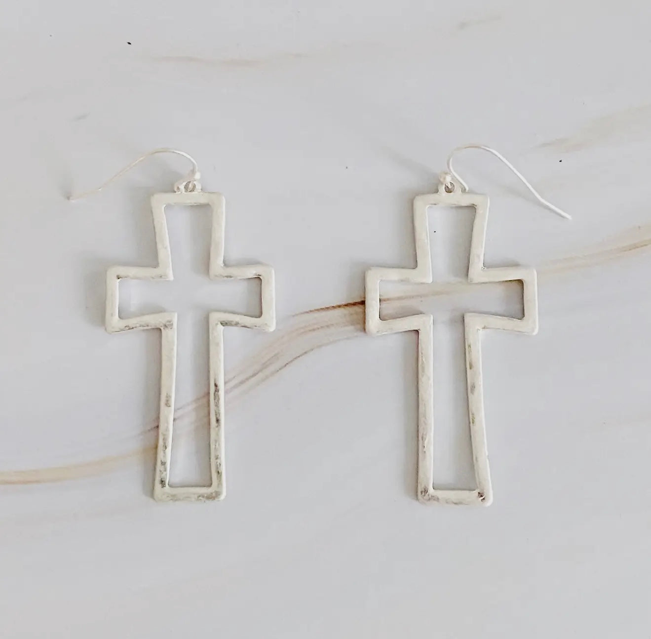 Cross Dangle