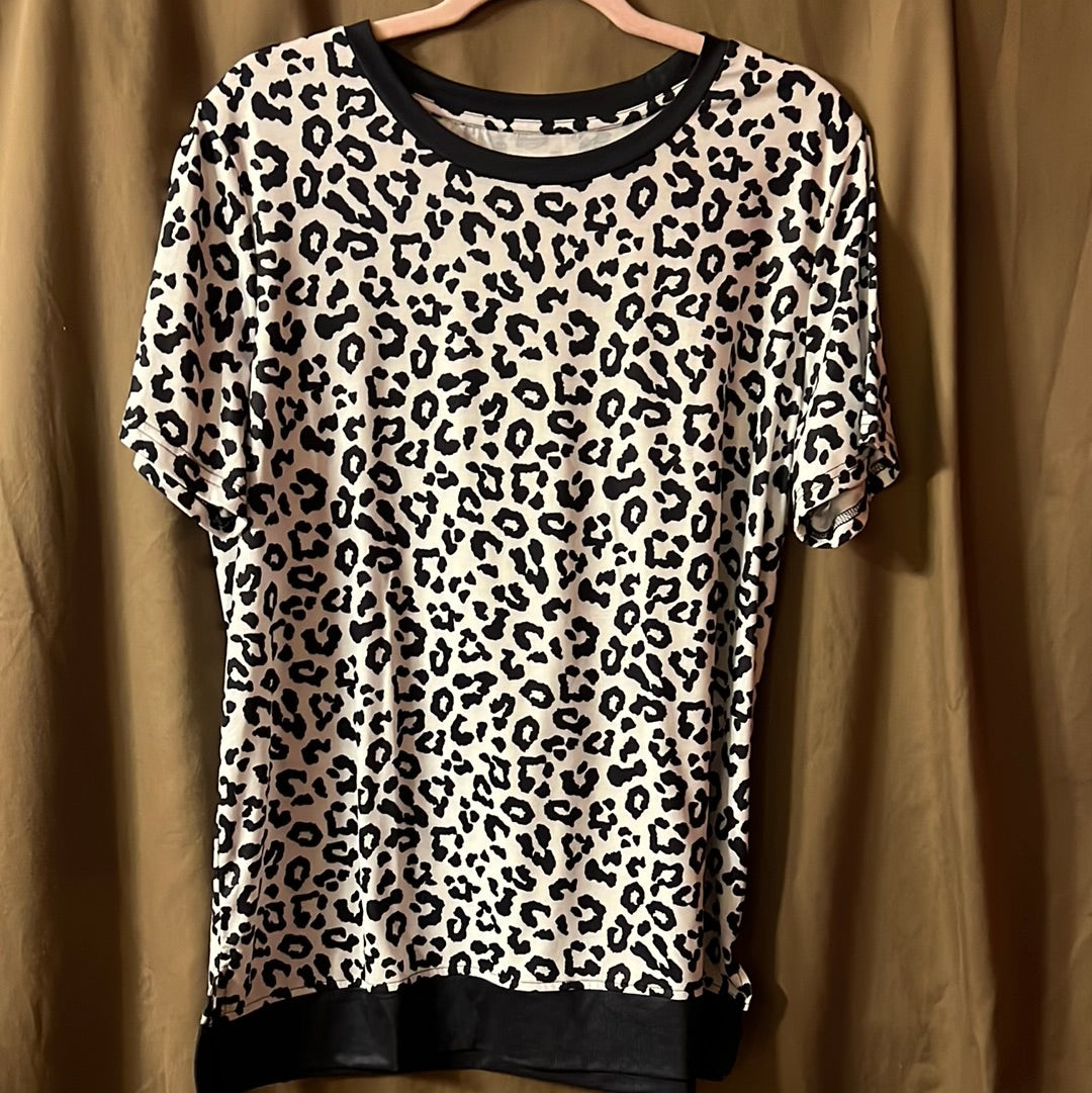 Black/White Leopard