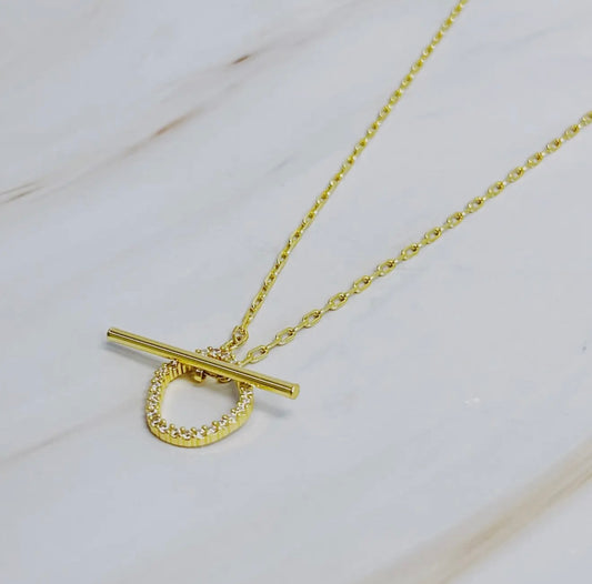 Amelia Dainty Toggle Necklace