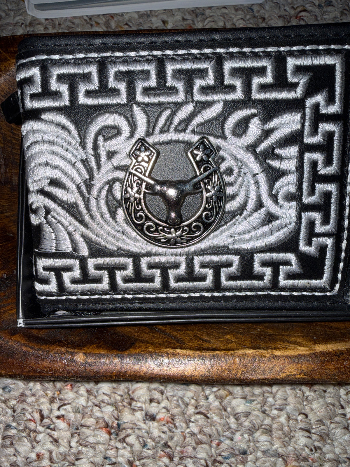Horseshoe Wallet