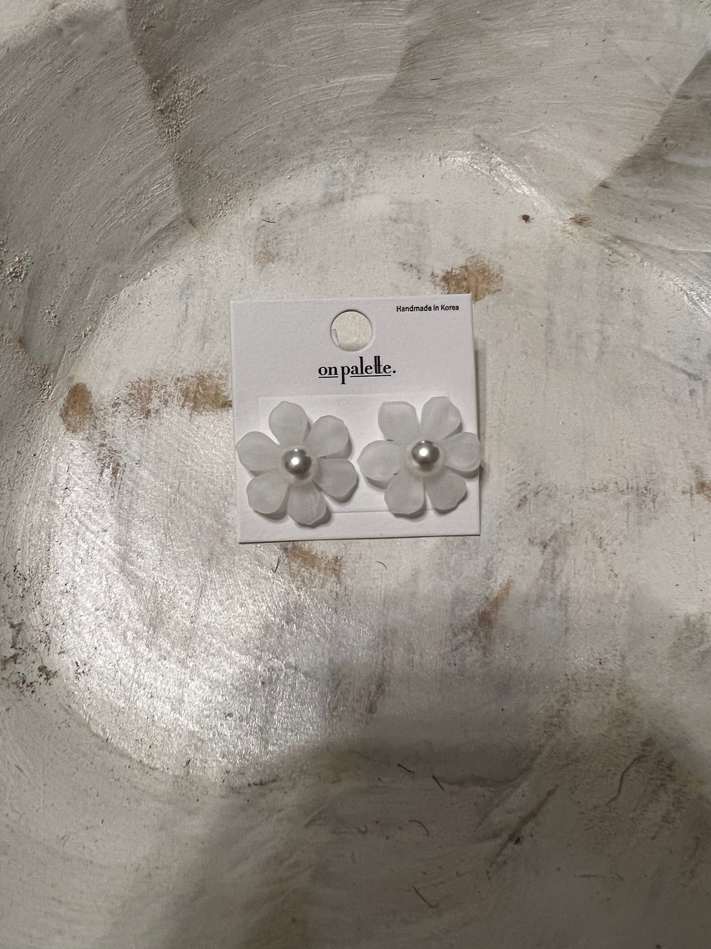 White/Silver Flower Stud